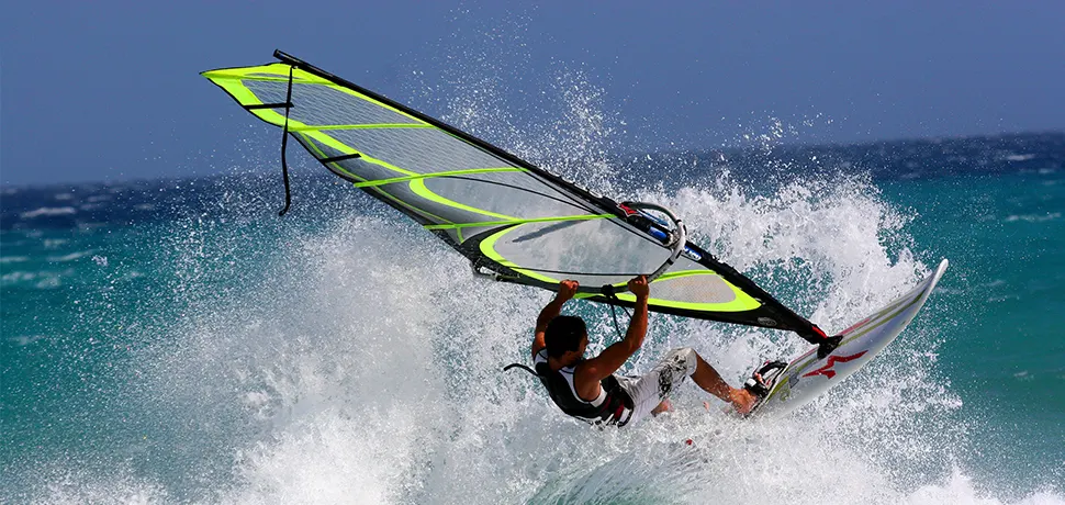 A VOUS LES PLAISIRS DU WINDSURF